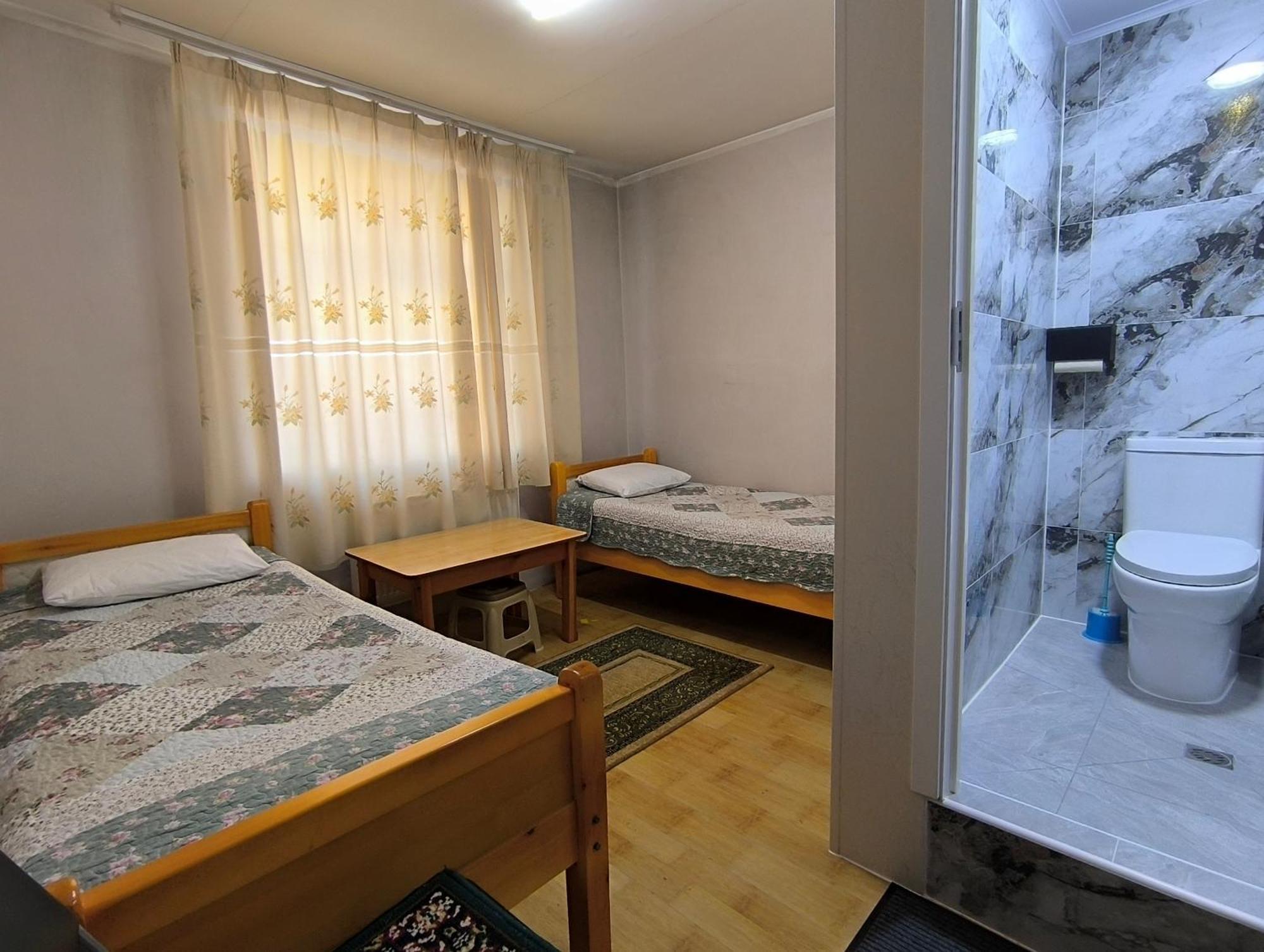 Town Yard Hostel Ulaanbaatar Exterior photo